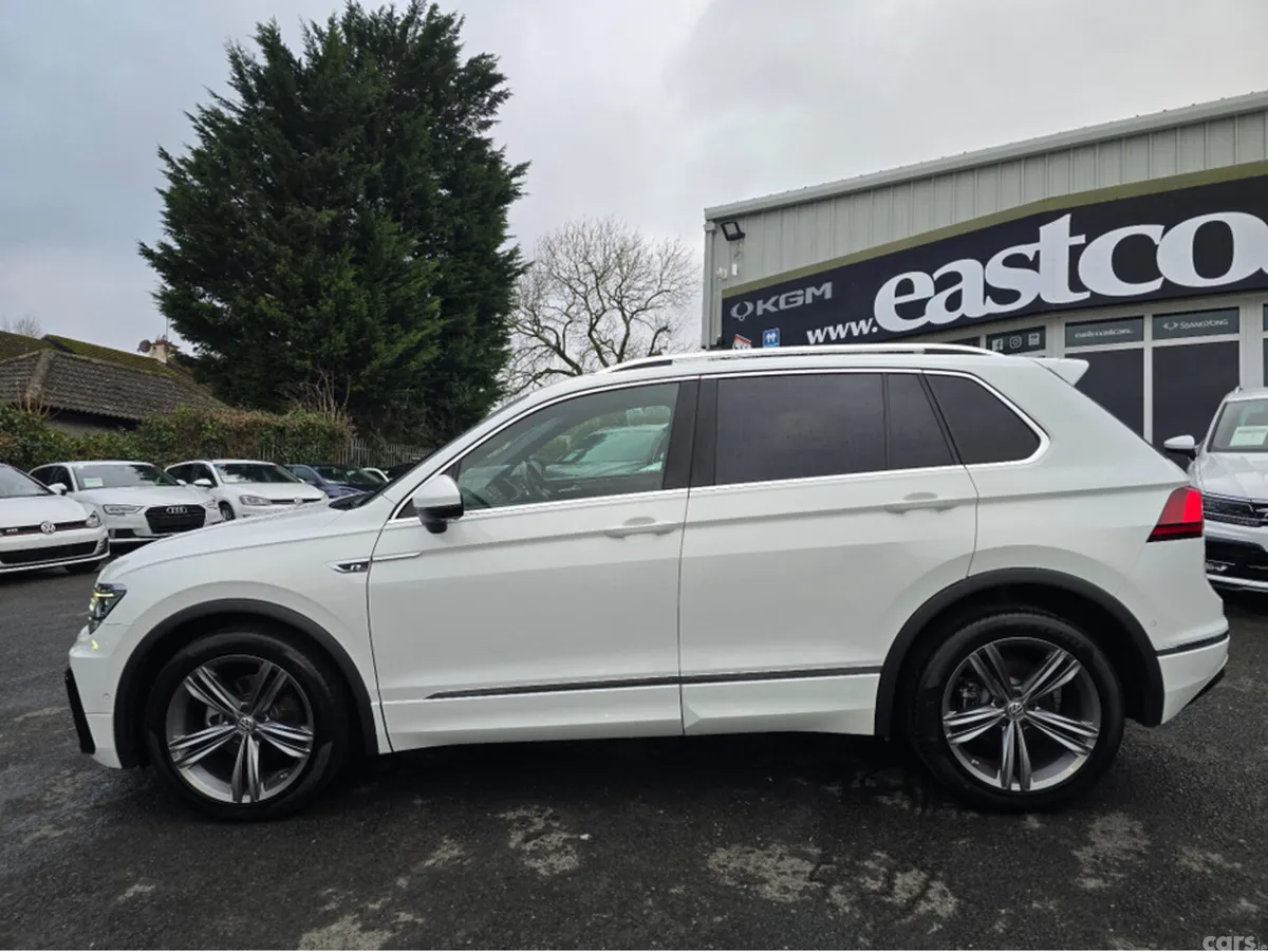 Volkswagen Tiguan SUV, Petrol, 2017, White