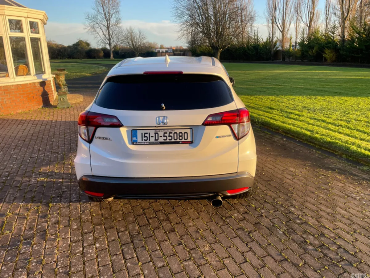 Honda Vezel MPV, Petrol Hybrid, 2015, White