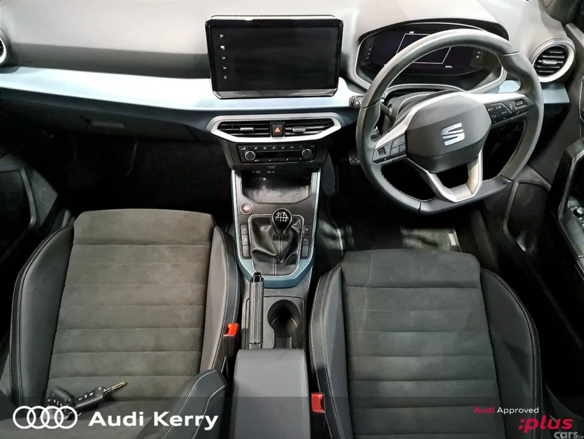 SEAT Arona Hatchback, Petrol, 2025, Grey