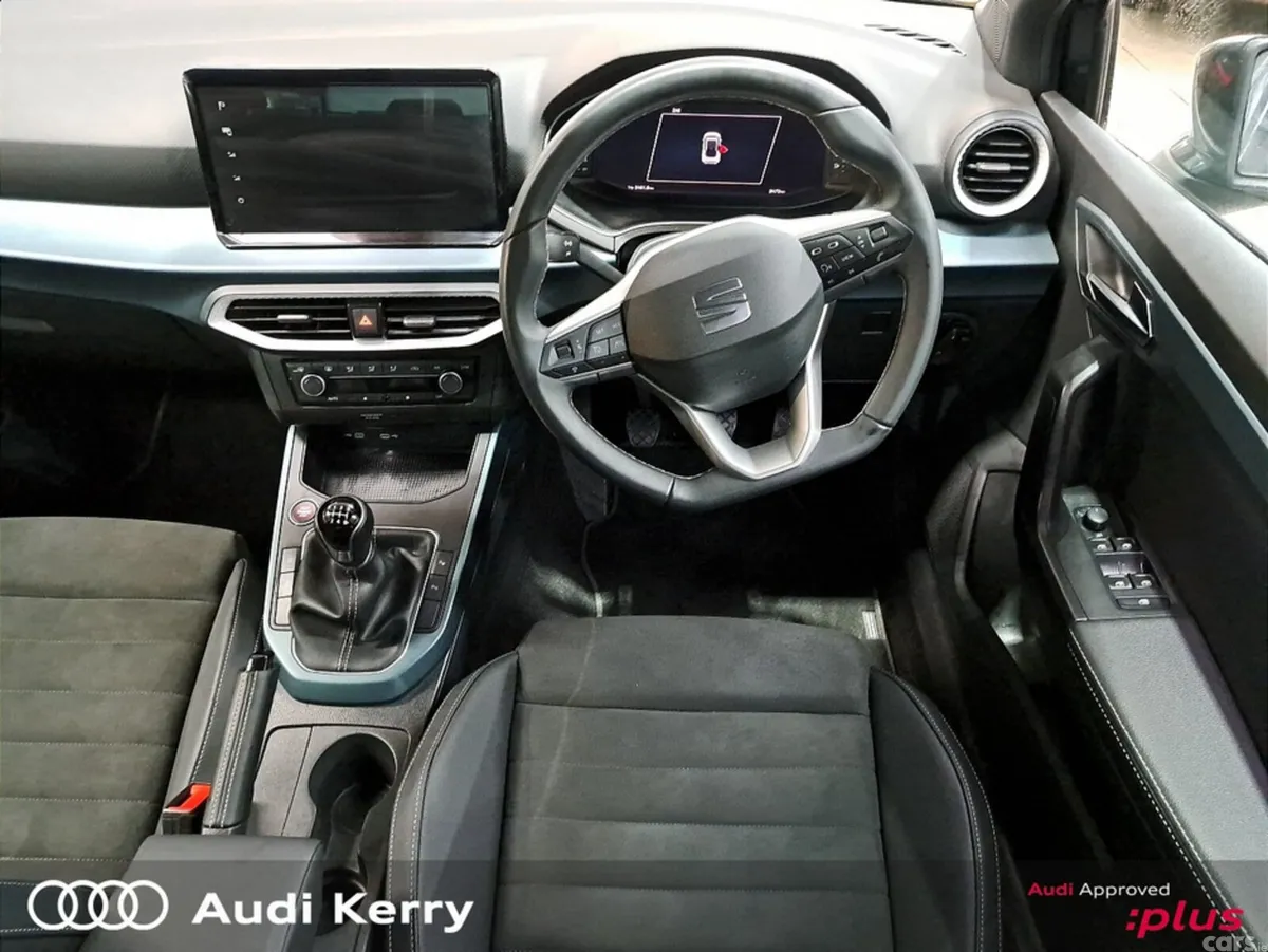 SEAT Arona Hatchback, Petrol, 2025, Grey