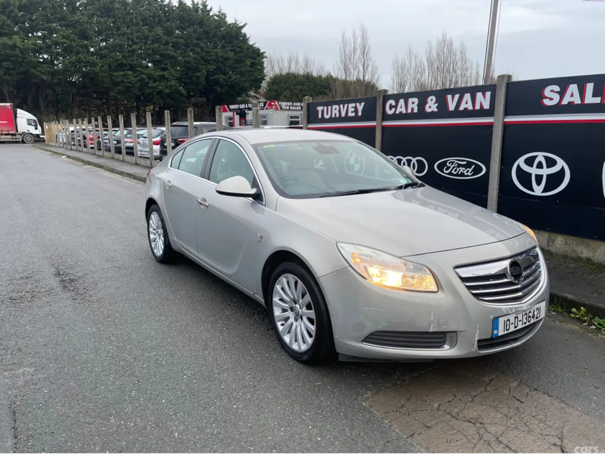 Vauxhall Insignia Hatchback, Diesel, 2010, Silver