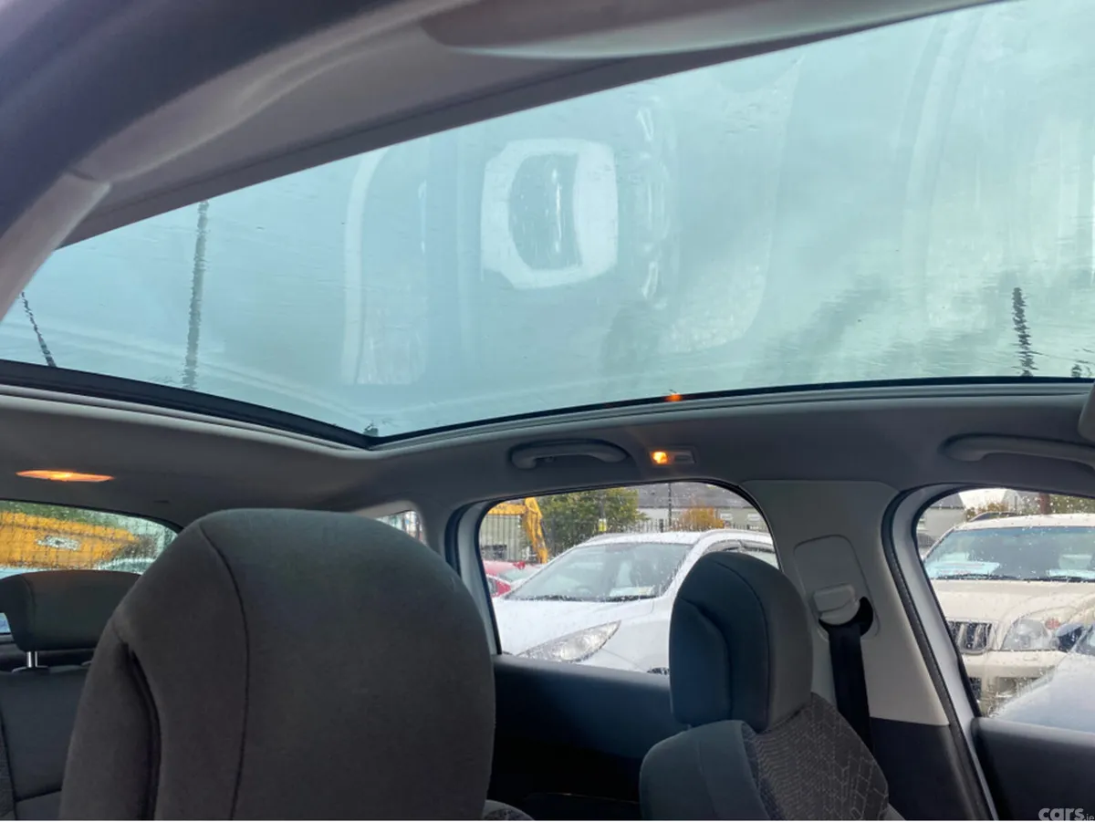 Peugeot 3008 MPV, Diesel, 2016, White