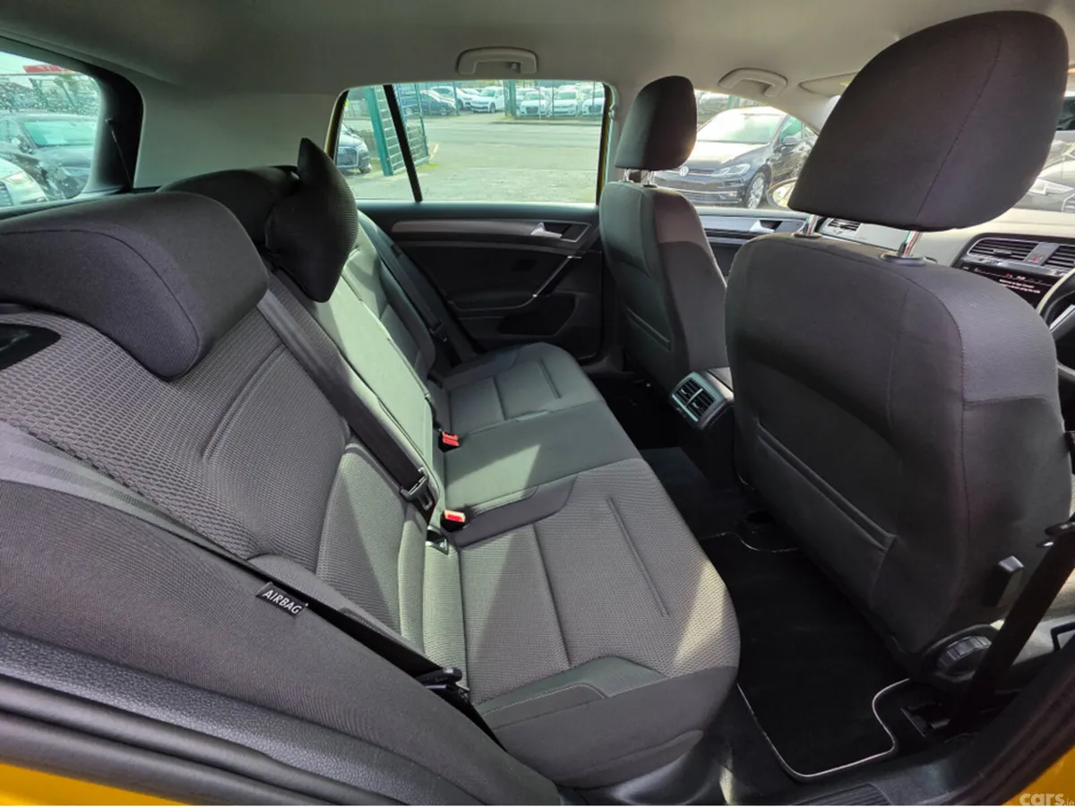 Volkswagen Golf Hatchback, Petrol, 2017, Gold