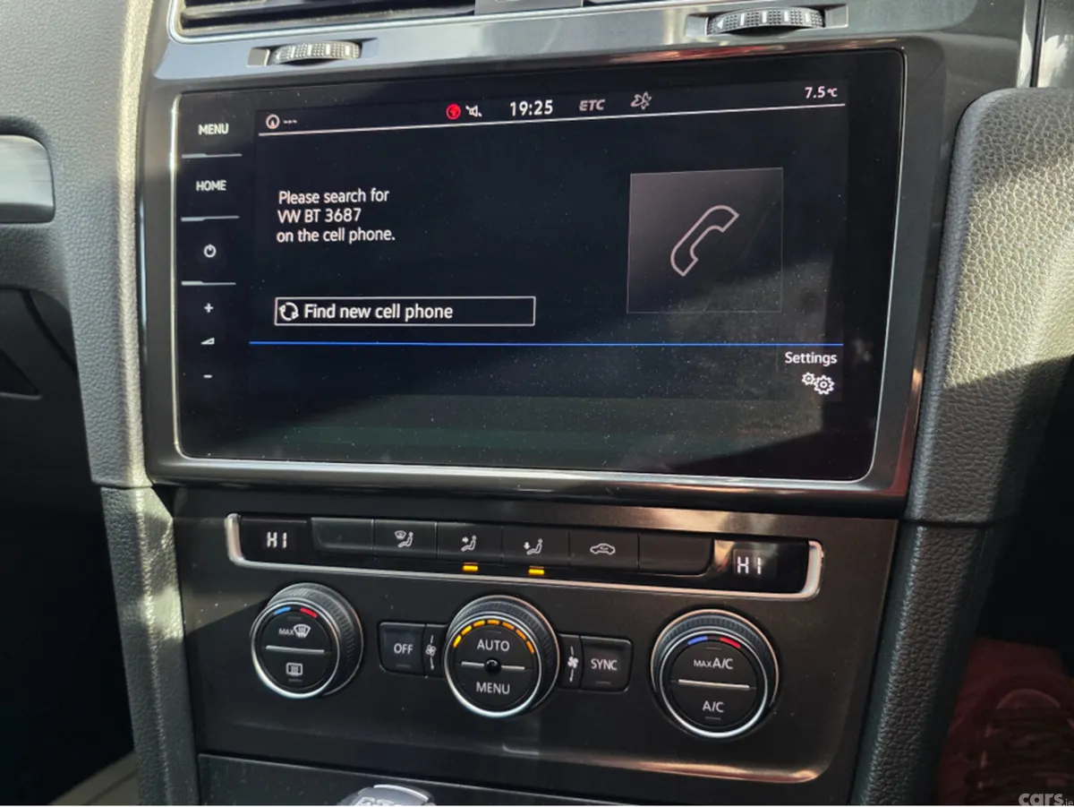 Volkswagen Golf Hatchback, Petrol, 2017, Gold