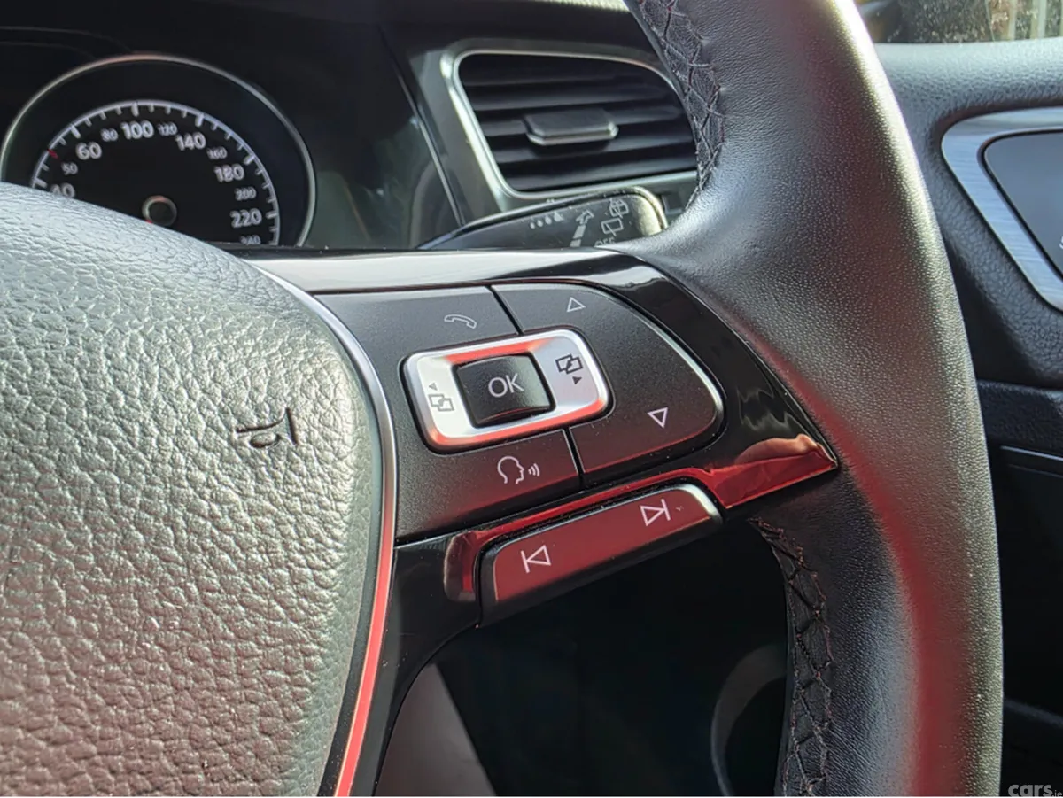 Volkswagen Golf Hatchback, Petrol, 2017, Gold