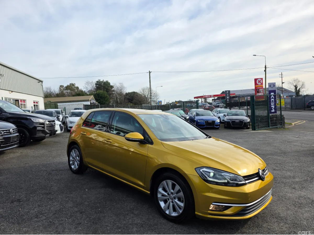 Volkswagen Golf Hatchback, Petrol, 2017, Gold