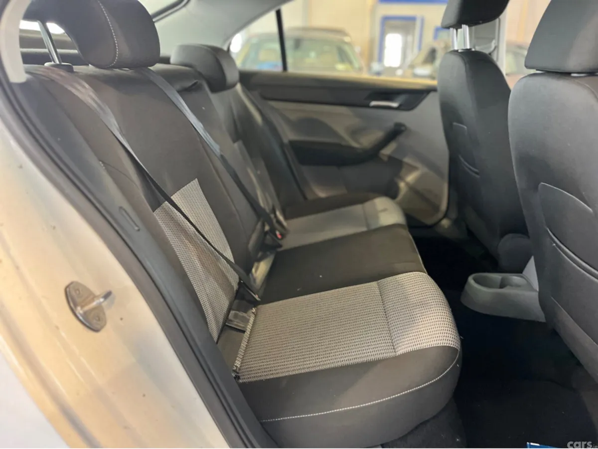 SEAT Toledo Hatchback, Diesel, 2013, White
