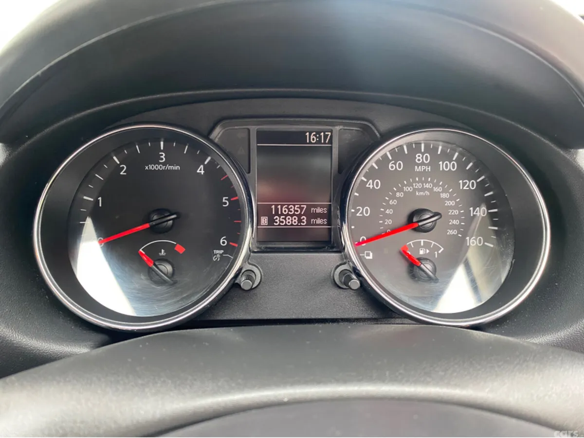 Nissan Qashqai+2 Hatchback, Diesel, 2011, Red