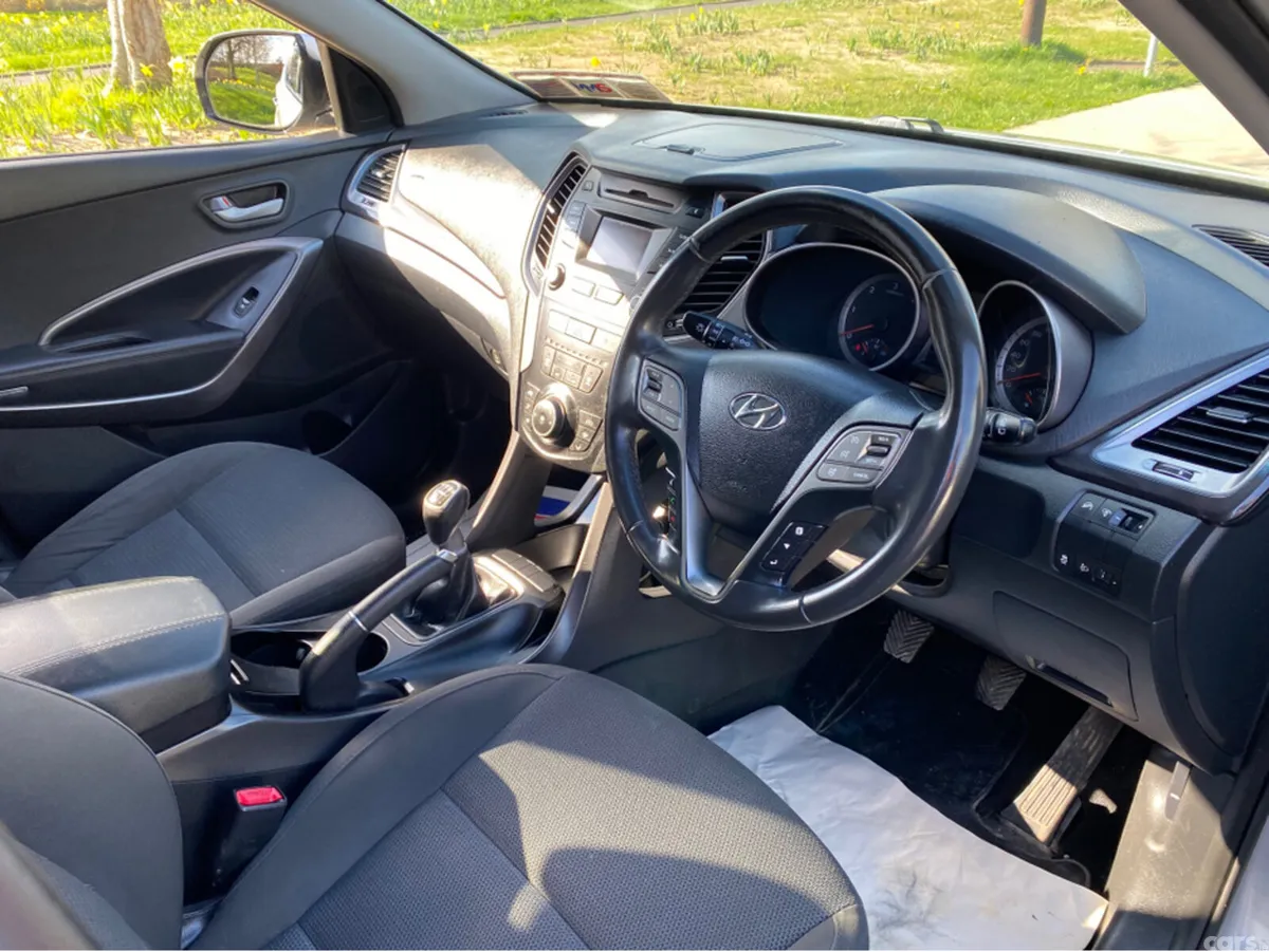 Hyundai Santa Fe Estate, Diesel, 2015, Silver