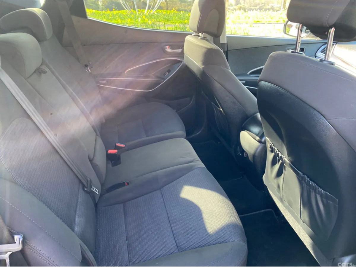 Hyundai Santa Fe Estate, Diesel, 2015, Silver