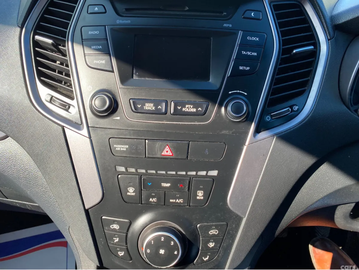 Hyundai Santa Fe Estate, Diesel, 2015, Silver