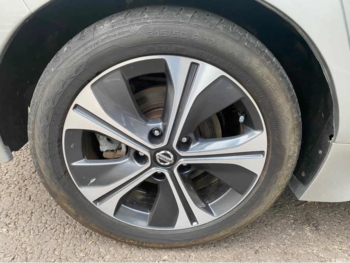 Nissan Leaf Hatchback, Electric, 2018, Grey