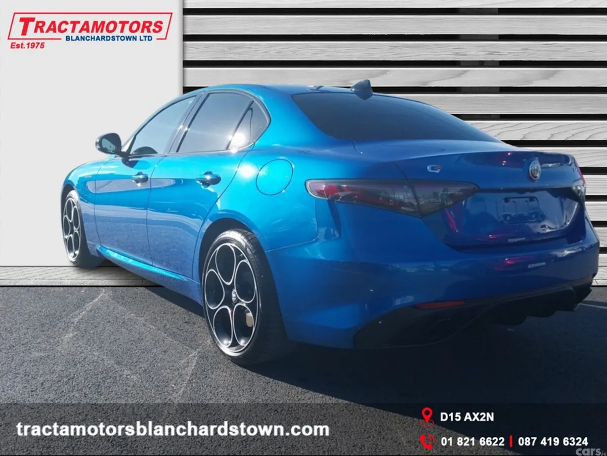 Alfa Romeo Giulia Saloon, Petrol, 2026, Blue