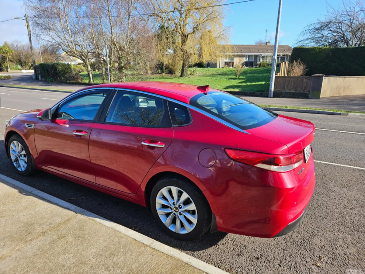 Kia Optima Saloon, Diesel, 2016, Red