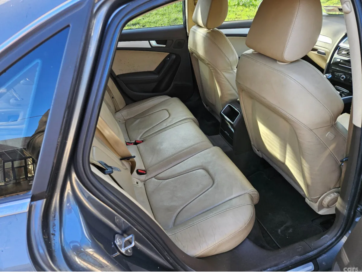 Audi A4 Saloon, Diesel, 2015, Grey