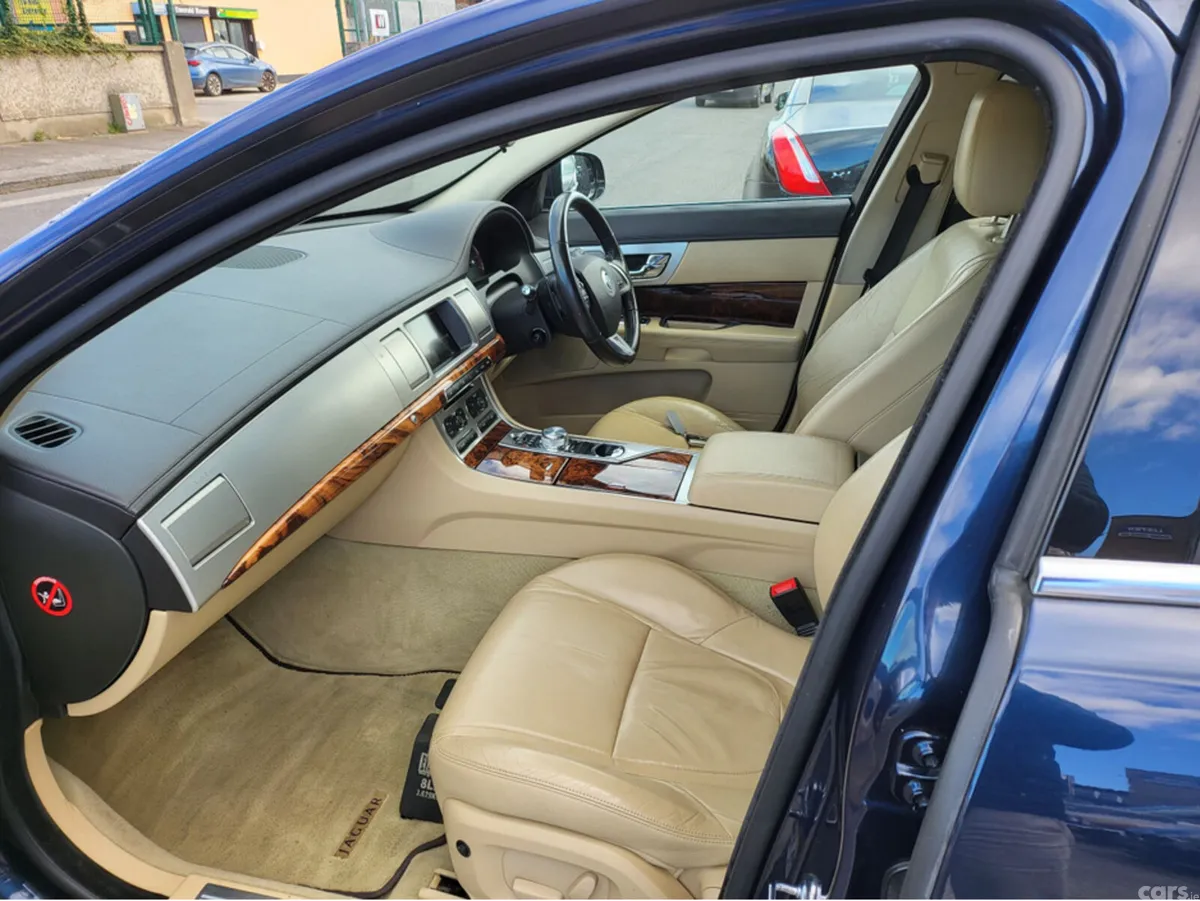 Jaguar XF Estate, Diesel, 2013, Blue