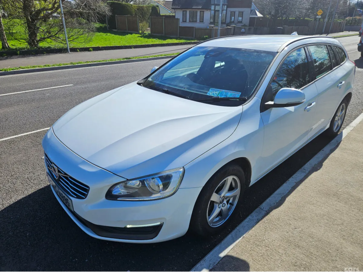 Volvo V60 Estate, Diesel, 2015, White