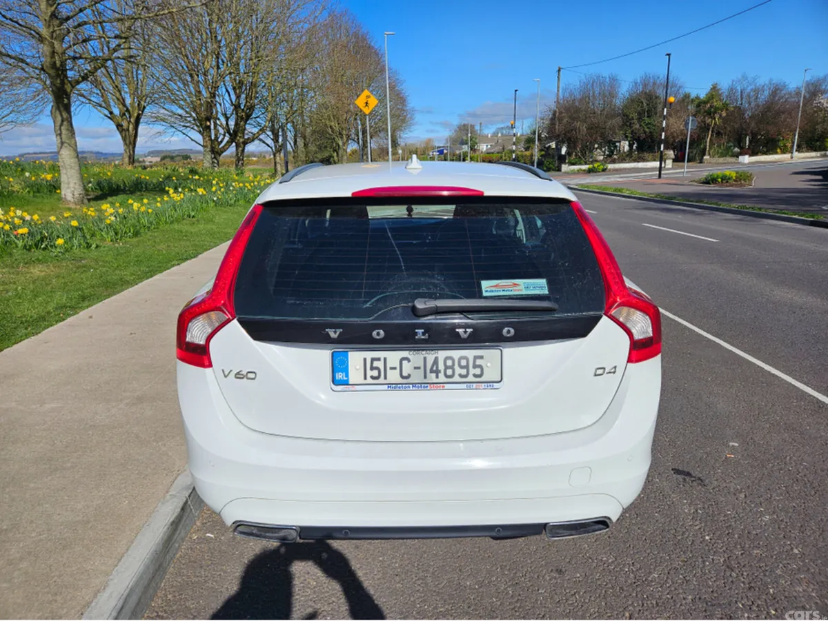 Volvo V60 Estate, Diesel, 2015, White