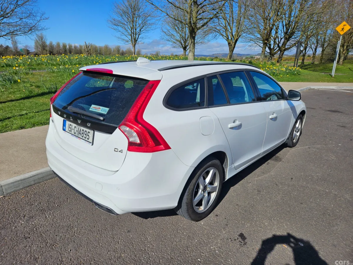 Volvo V60 Estate, Diesel, 2015, White