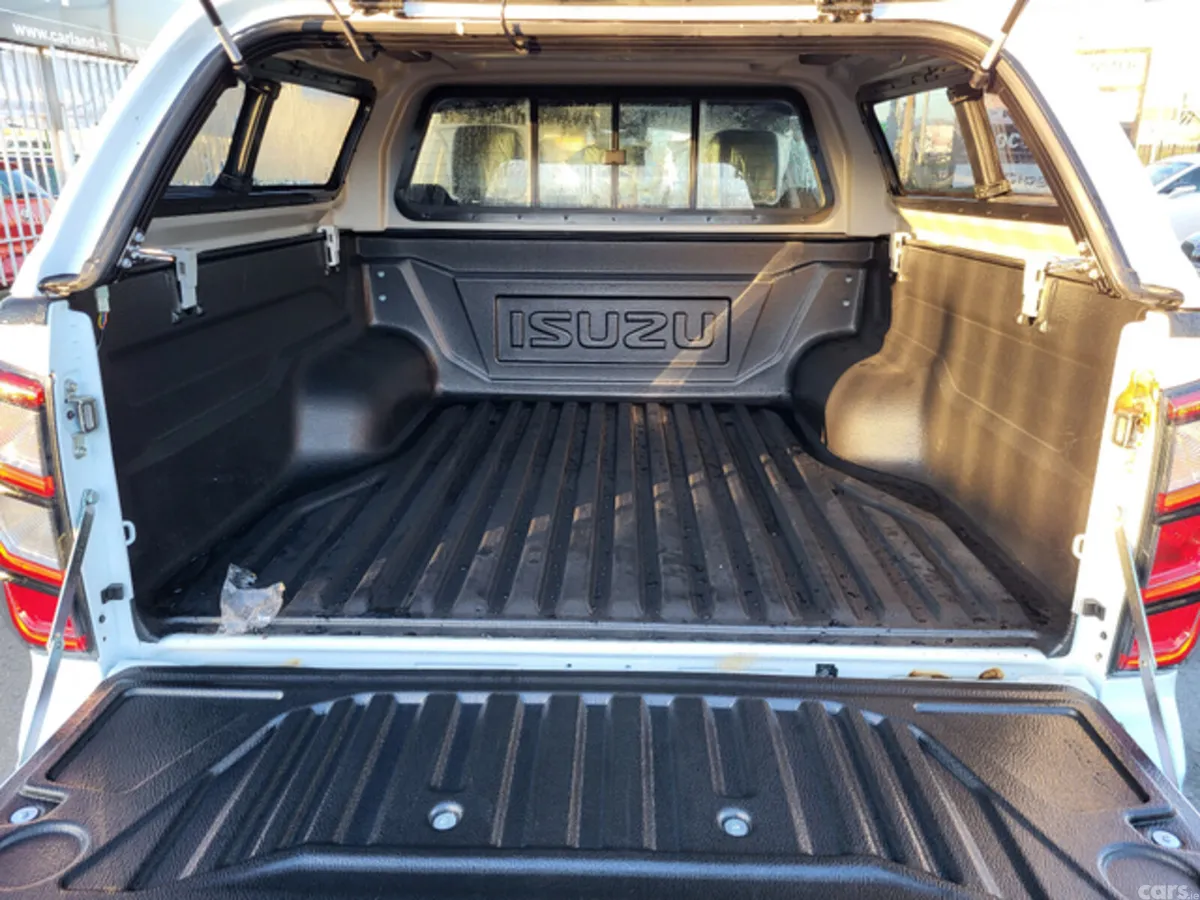 Isuzu D-Max Pick Up, Diesel, 2027, White
