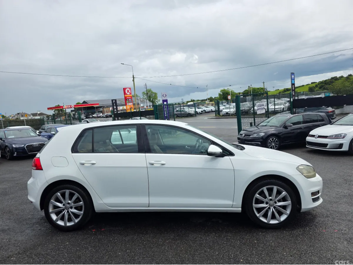 Volkswagen Golf Hatchback, Petrol, 2014, White