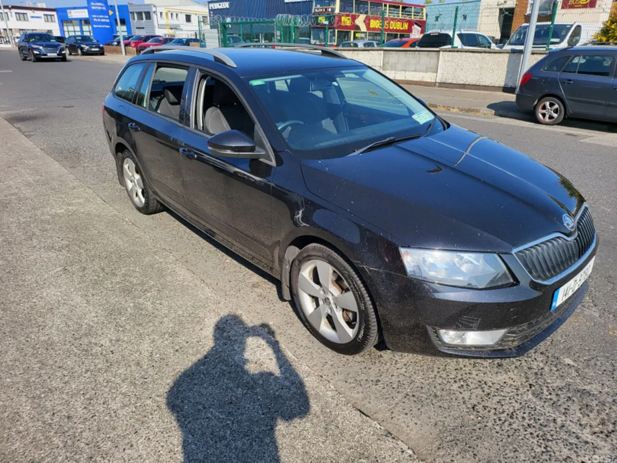 Skoda Octavia Estate, Diesel, 2014, Black