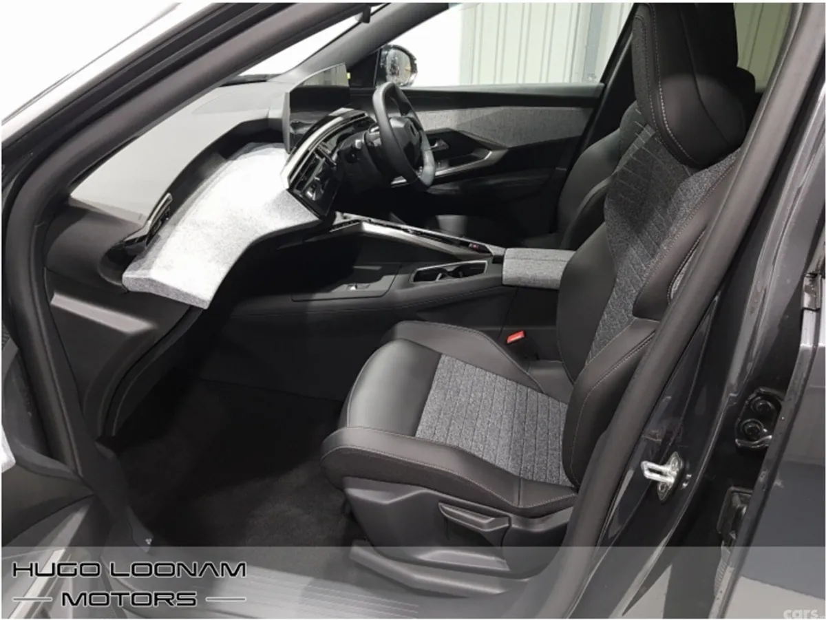 Peugeot 3008 SUV, Electric, 2026, Grey
