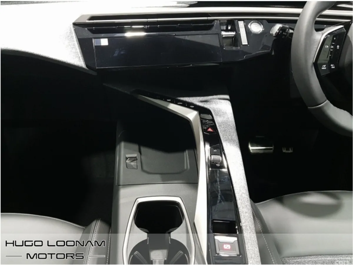 Peugeot 3008 SUV, Electric, 2026, Grey