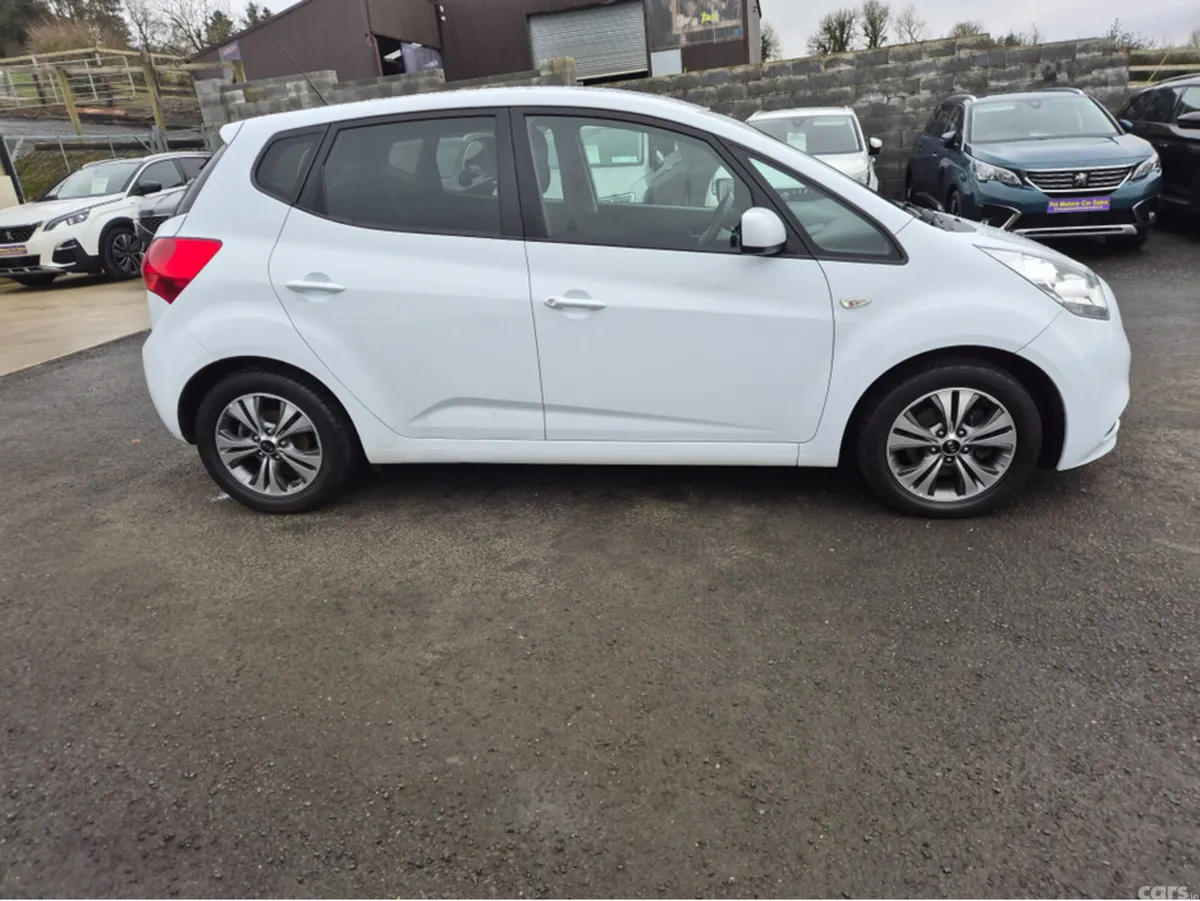 Kia Venga MPV, Diesel, 2018, White