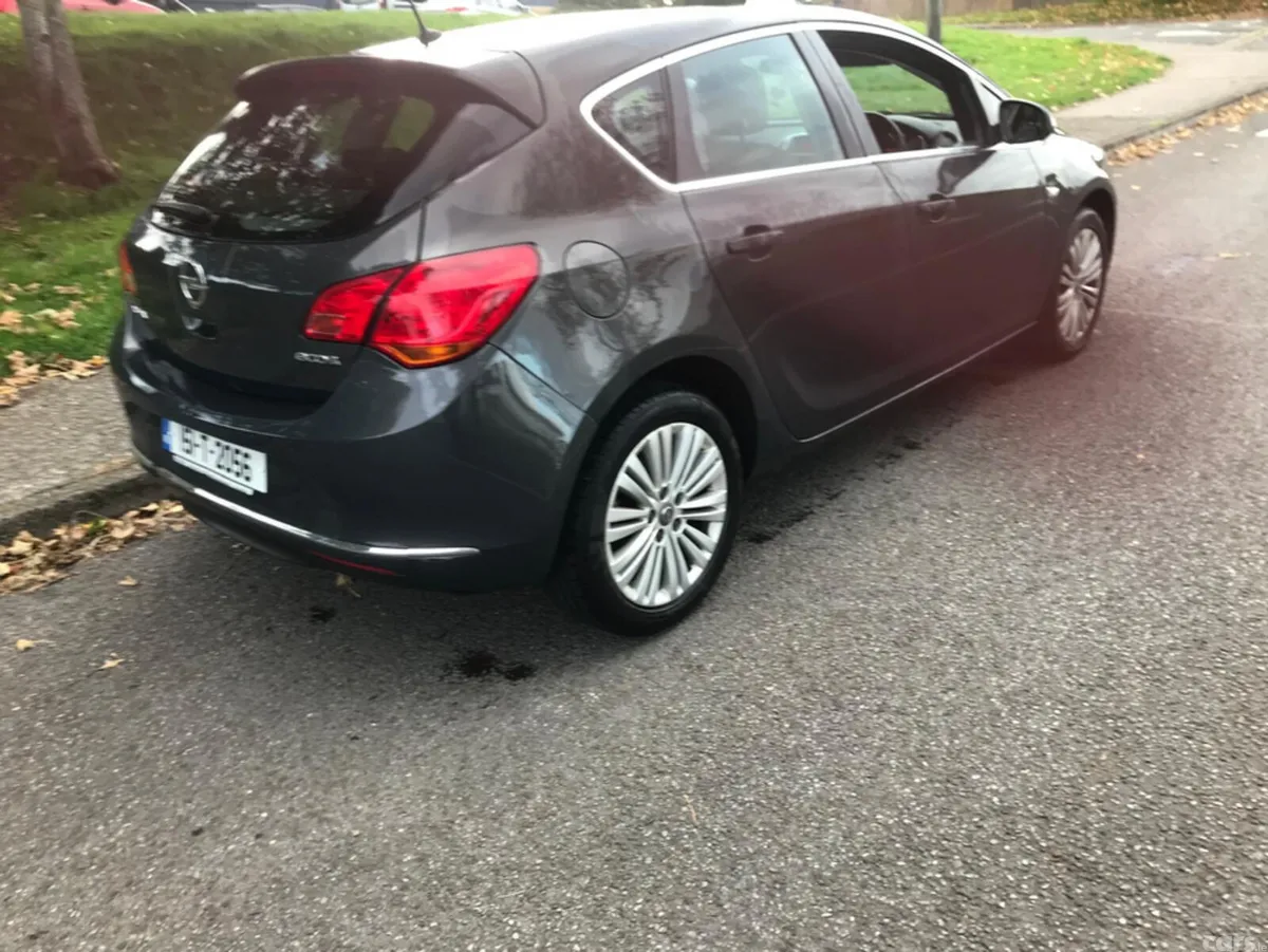 Opel Astra Hatchback, Diesel, 2015, Grey