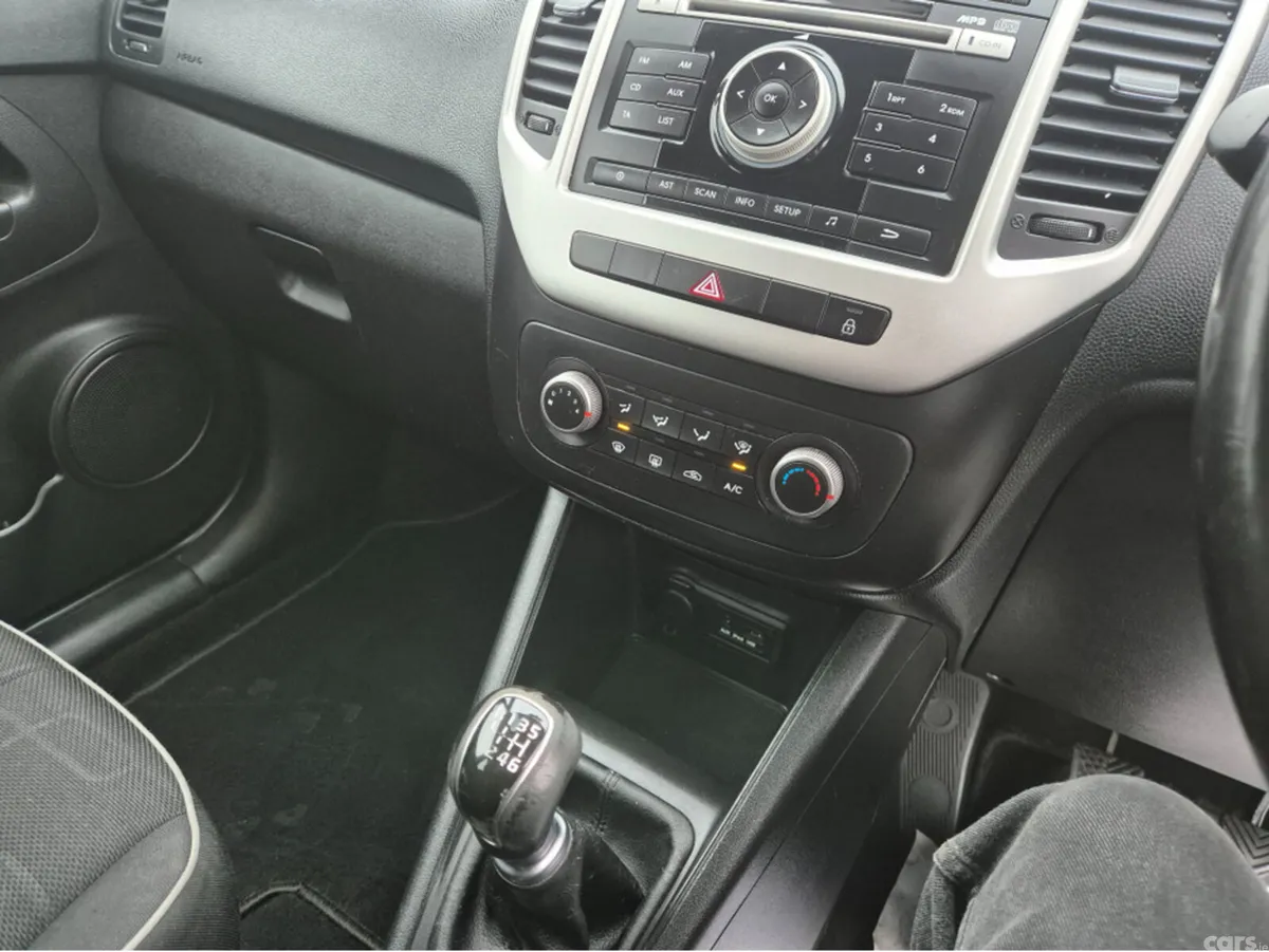Kia Venga MPV, Diesel, 2018, White