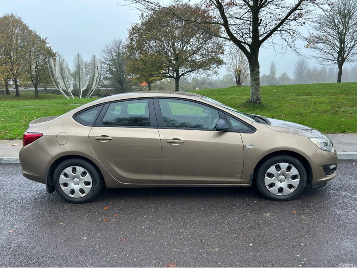 Opel Astra Saloon, Petrol, 2013, Bronze