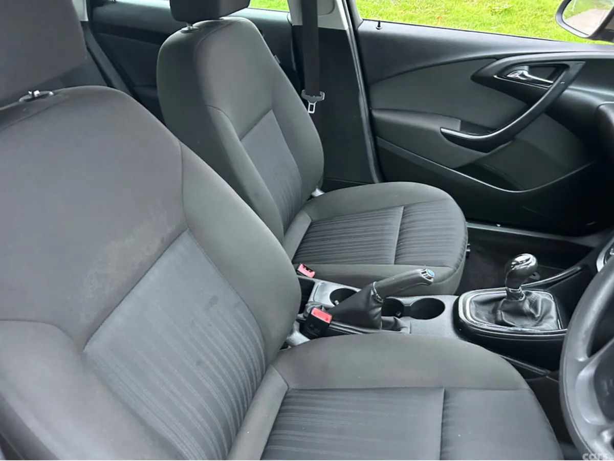 Opel Astra Saloon, Petrol, 2013, Bronze
