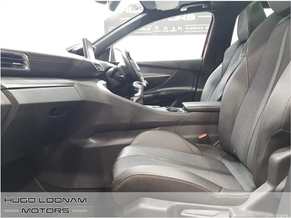 Peugeot 3008 MPV, Diesel, 2020, Red