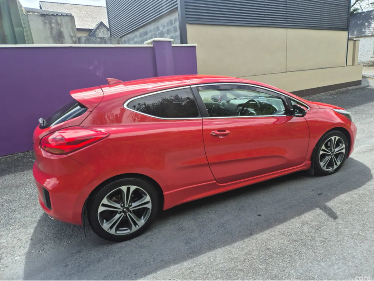 Kia ProCeed Hatchback, Diesel, 2018, Red