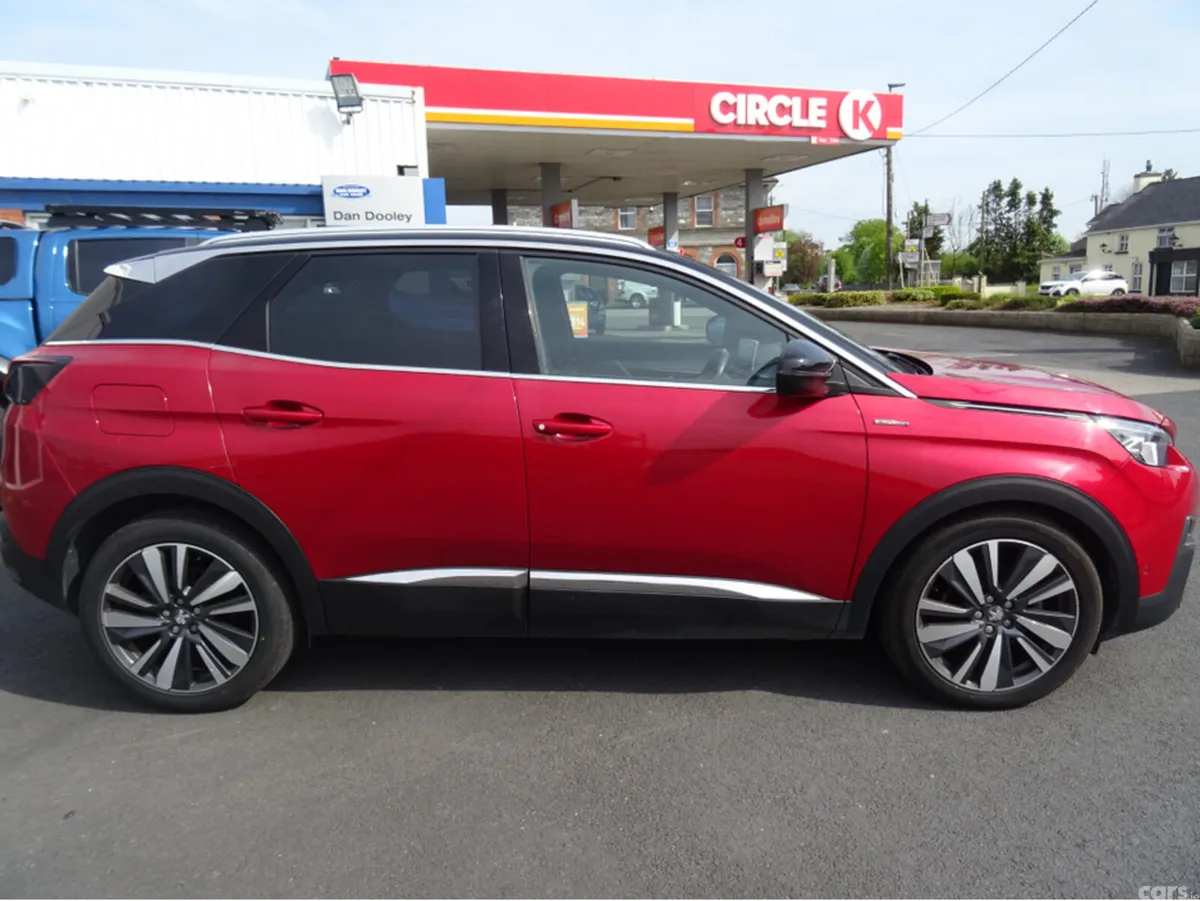 Peugeot 3008 Hatchback, Diesel, 2018, Red