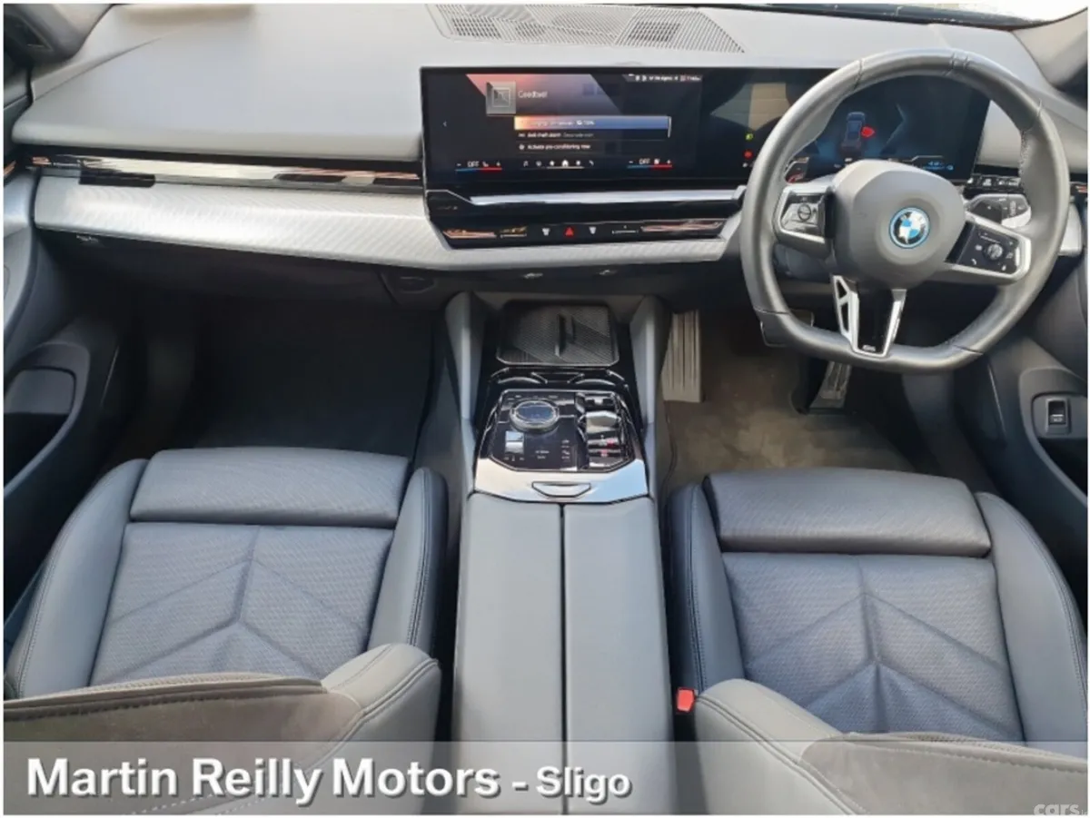 BMW 5-Series Estate, Petrol Plug-in Hybrid, 2025, Black
