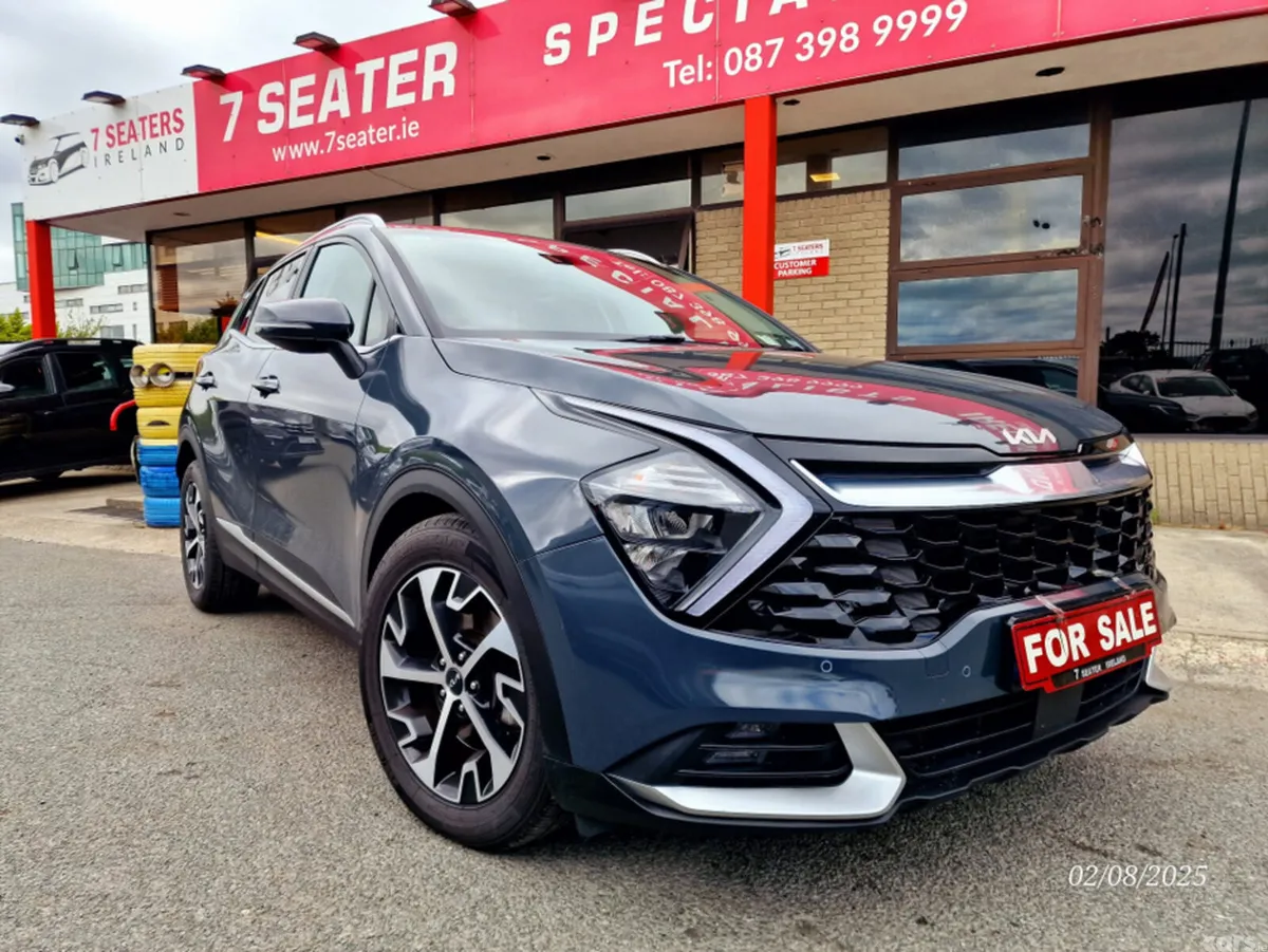 Kia Sportage MPV, Diesel, 2022, Grey