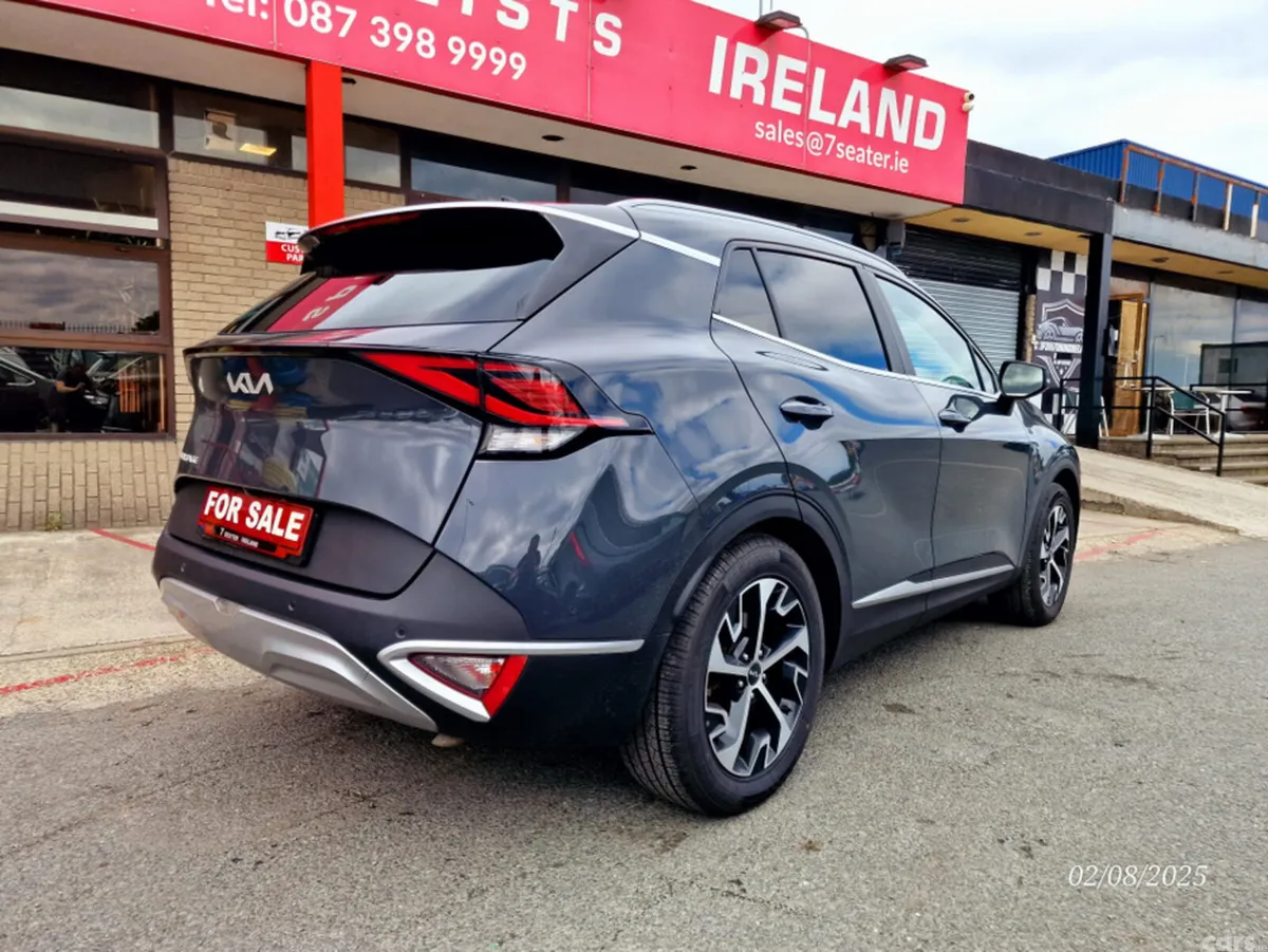 Kia Sportage MPV, Diesel, 2022, Grey