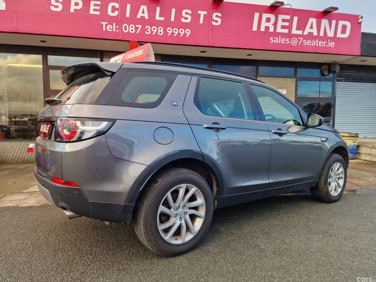 Land Rover Discovery SUV, Diesel, 2019, Grey