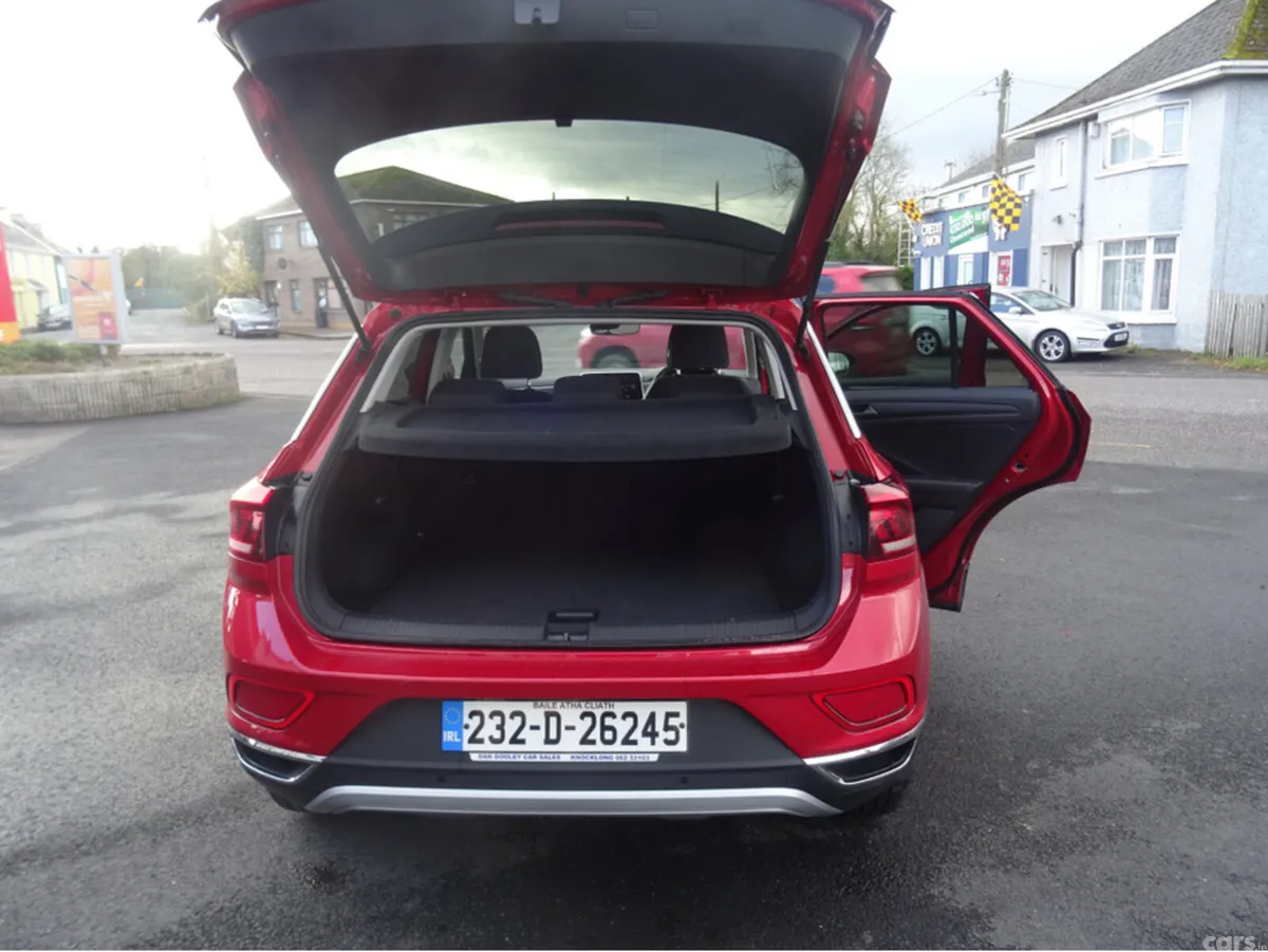 Volkswagen T-Roc Estate, Petrol, 2023, Red