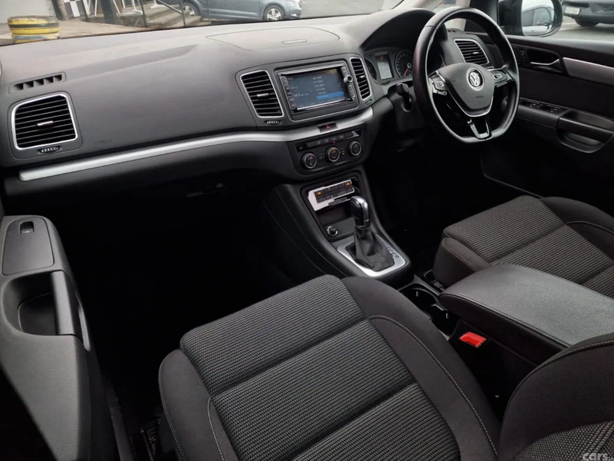 Volkswagen Sharan MPV, Petrol, 2018, Black