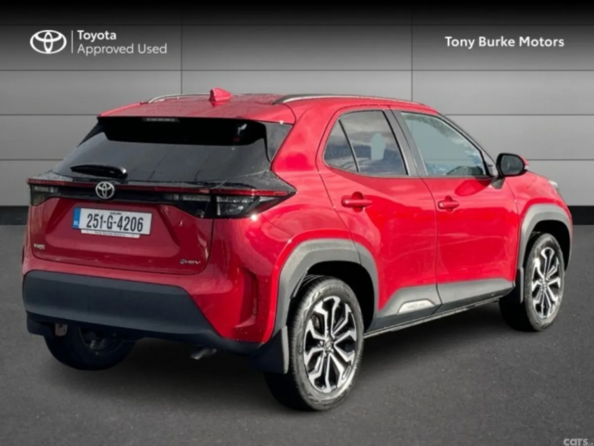 Toyota Yaris Cross SUV, Petrol Hybrid, 2025, Red