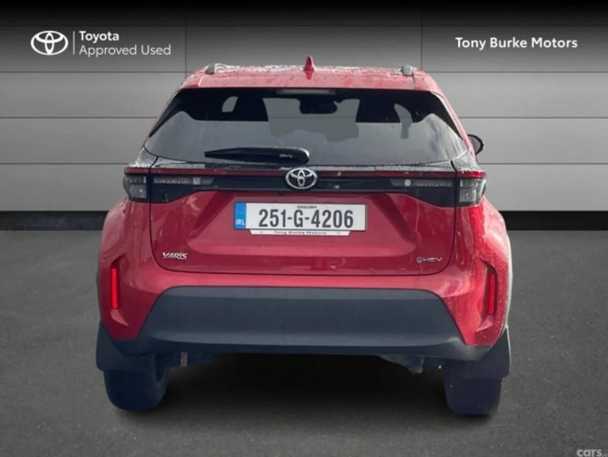 Toyota Yaris Cross SUV, Petrol Hybrid, 2025, Red