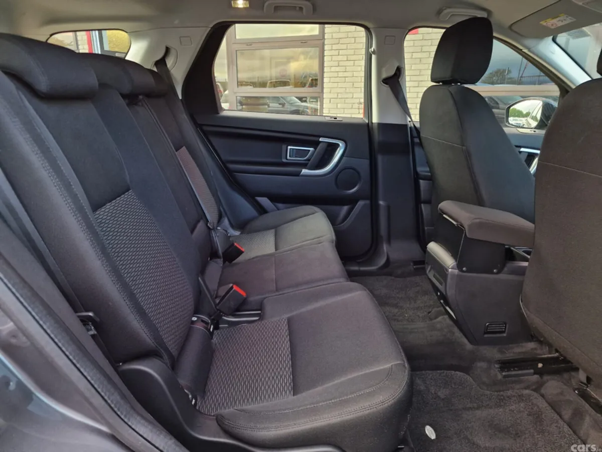 Land Rover Discovery Sport SUV, Diesel, 2019, Grey