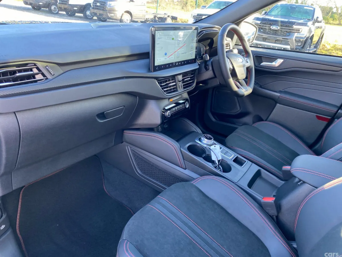 Ford Kuga SUV, Petrol Plug-in Hybrid, 2026, Grey