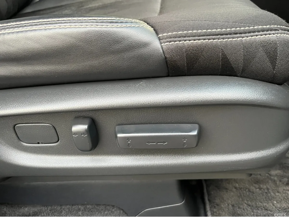 Honda Odyssey MPV, Petrol Hybrid, 2019, White