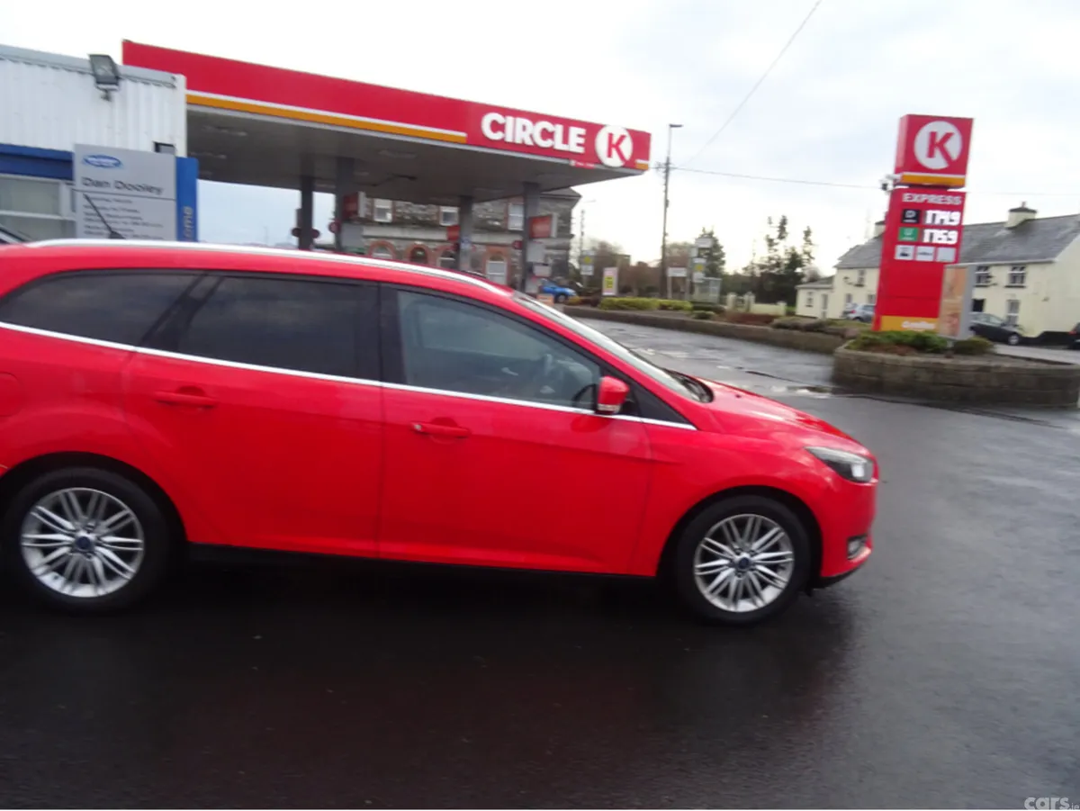 Ford Focus Estate, Diesel, 2017, Red