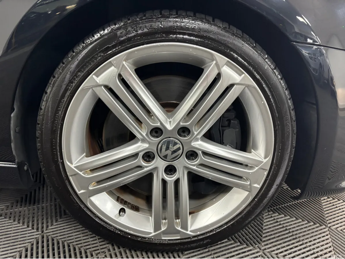 Volkswagen Golf Hatchback, Petrol, 2013, Black
