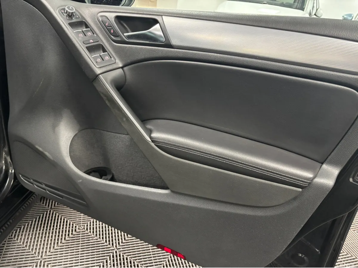 Volkswagen Golf Hatchback, Petrol, 2013, Black